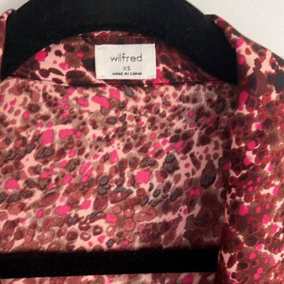 Aritzia Wilfred Tie Front Satin Blouse - Picture 2 of 6